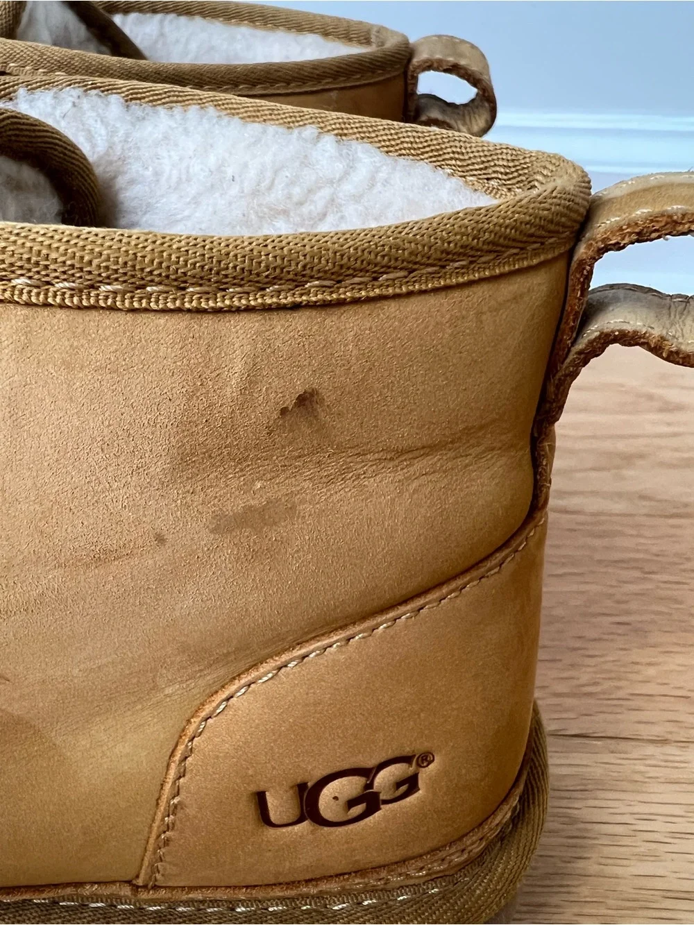 UGG Men’s Neumel Waterproof Chukka Boots in Chestnut Tan Size 11